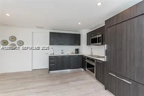 45 SW 9th St # 1701, Miami, FL 33130 photo 8