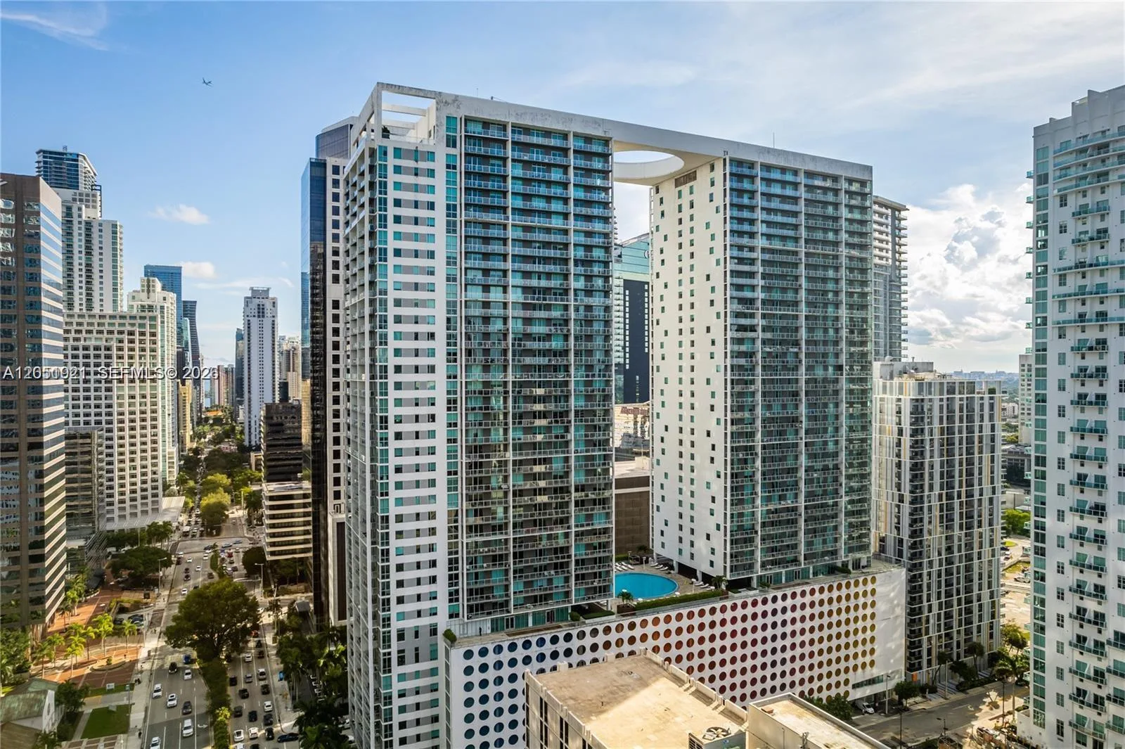 55 SE 6th St # 2001, Miami, FL 33131