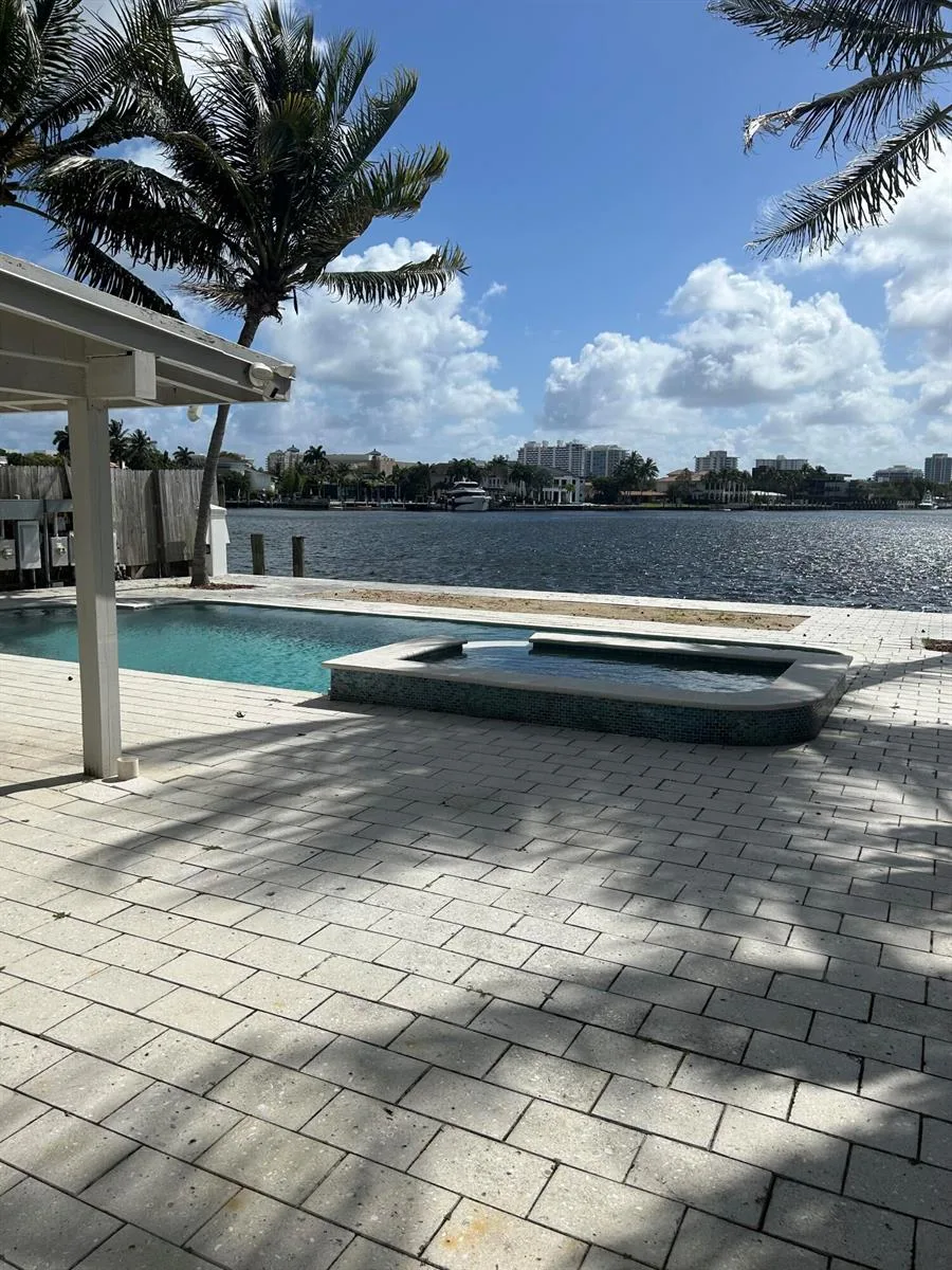 704 NE 20th Avenue, Fort Lauderdale, FL 33304 photo 4