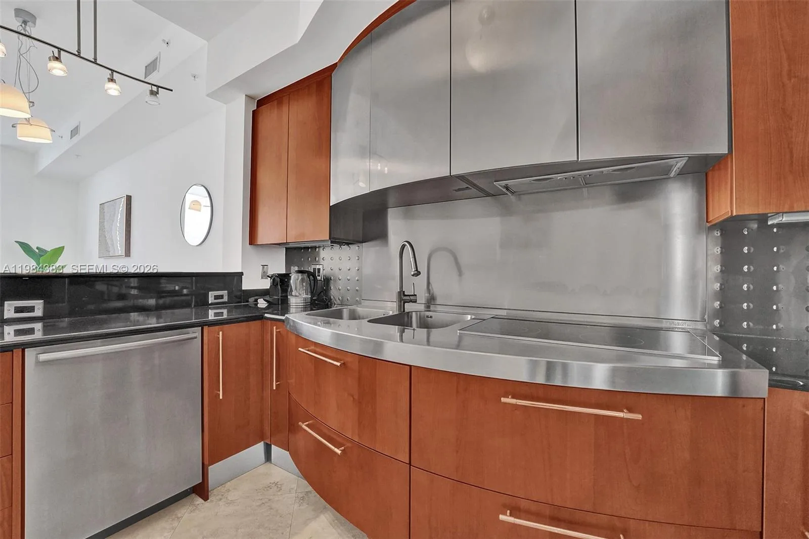 18101 Collins Ave # PH206, Sunny Isles Beach, FL 33160 photo 7