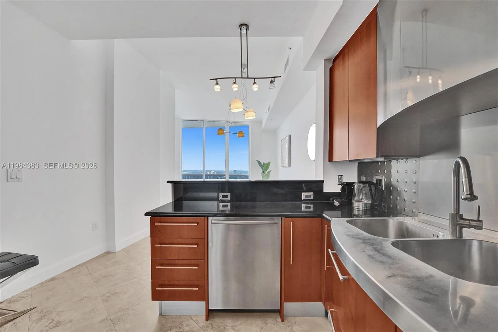 18101 Collins Ave # PH206, Sunny Isles Beach, FL 33160 photo 8