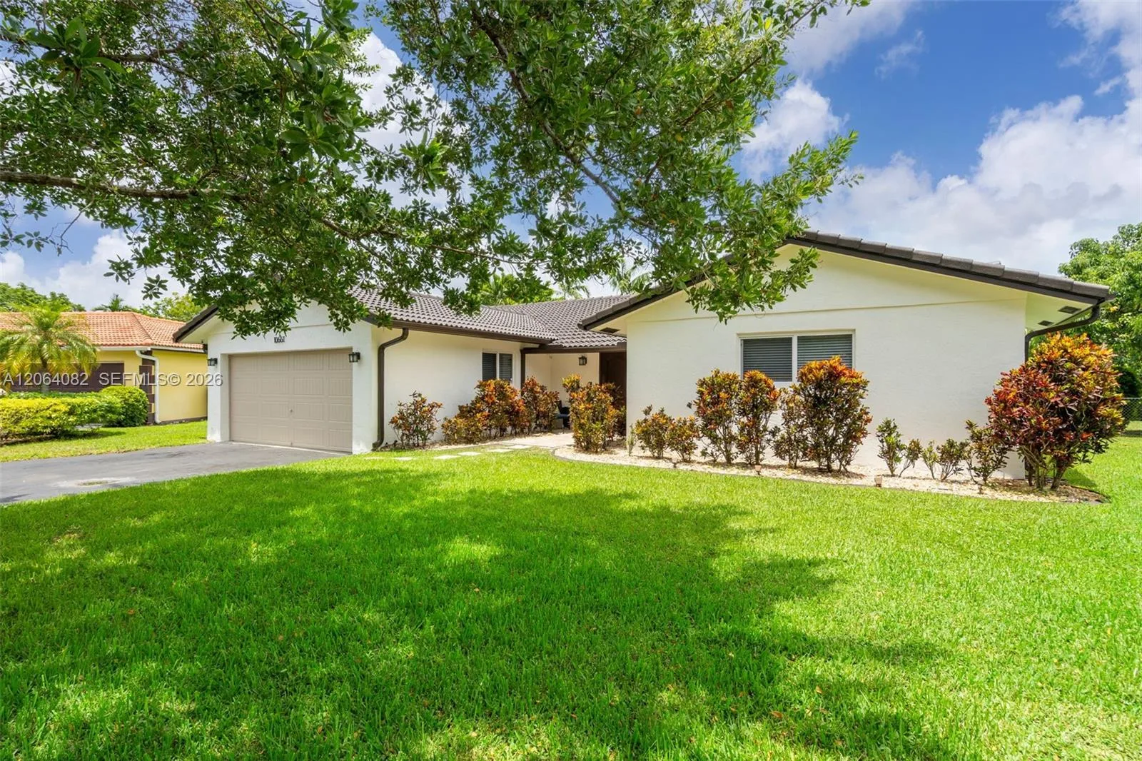 10661 NW 43rd Ct, Coral Springs, FL 33065 photo 4