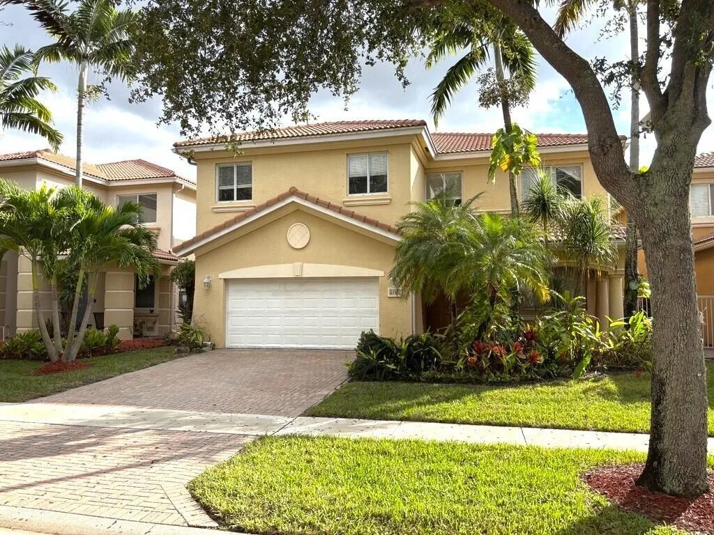 6786 Aliso Avenue, West Palm Beach, FL 33413