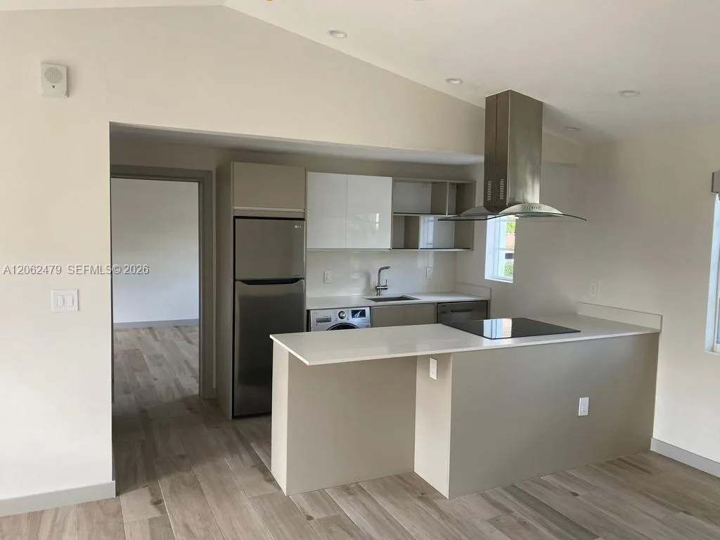 8035 Abbott Avenue # 102, Miami Beach, FL 33141