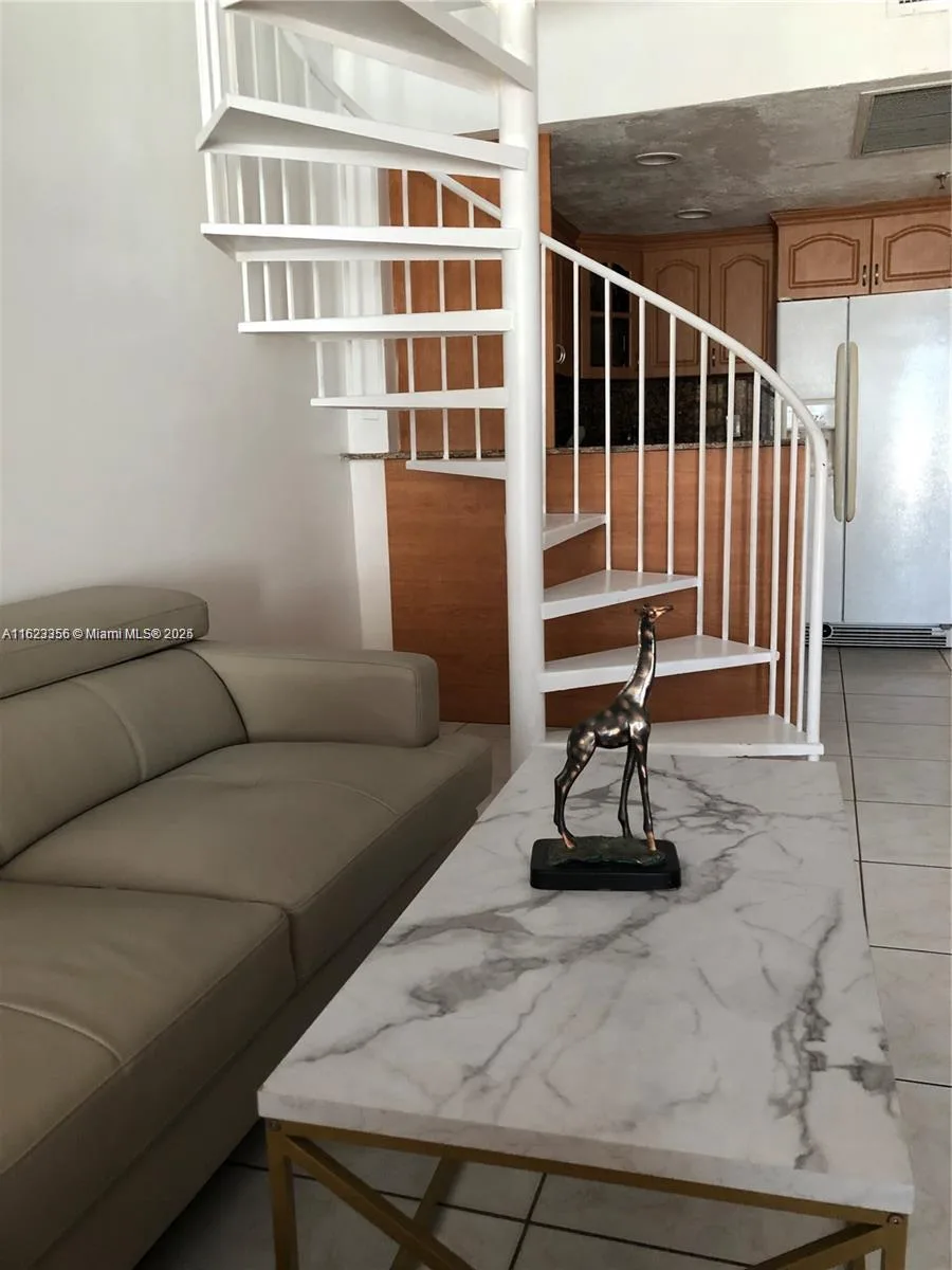 5445 Collins Ave # TH-7, Miami Beach, FL 33140 photo 7