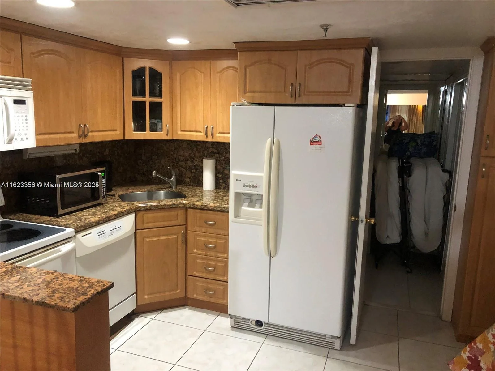 5445 Collins Ave # TH-7, Miami Beach, FL 33140 photo 9