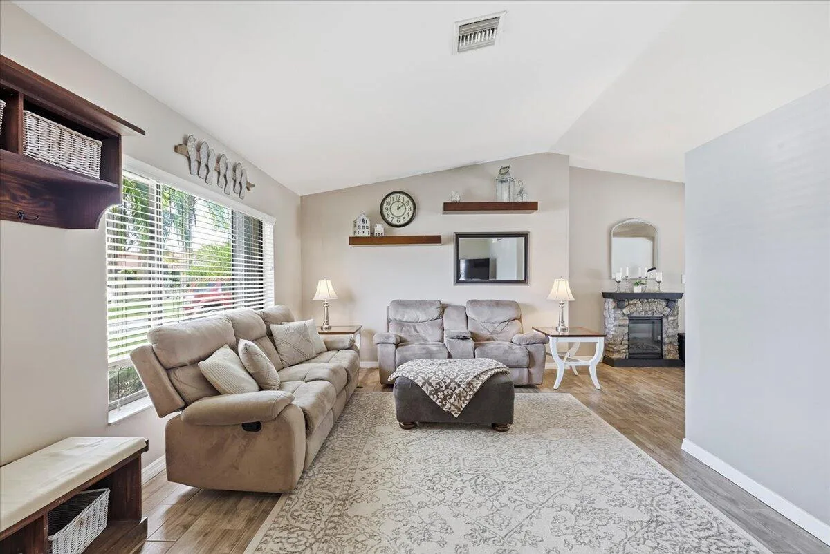 7041 NW 23RD Street, Margate, FL 33063 photo 6