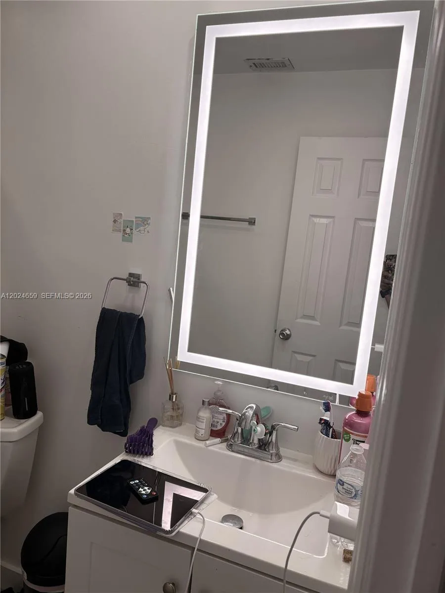 344 SW 1st St # 9, Pompano Beach, FL 33060 photo 10