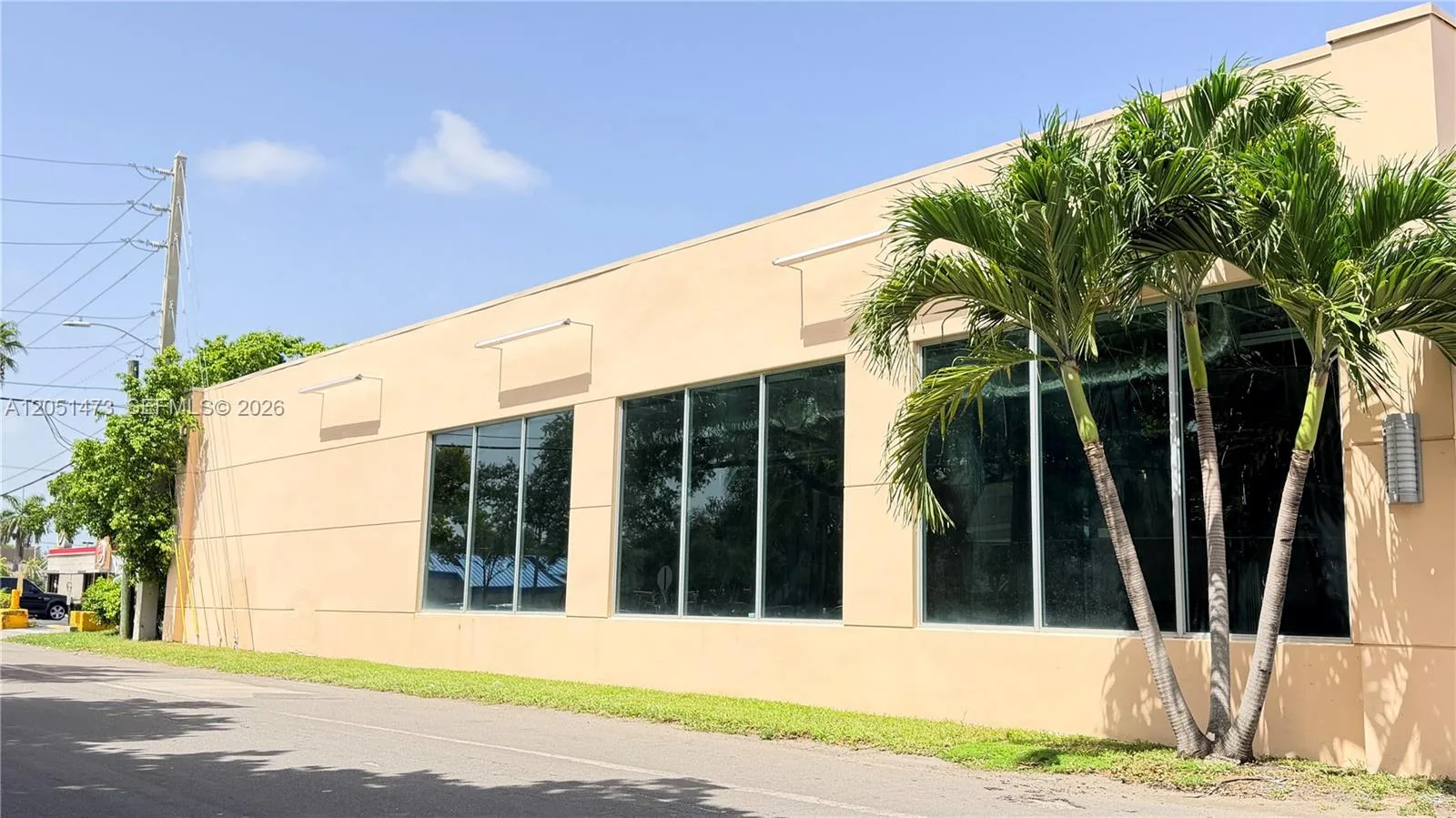 1036 NW 1st Ct, Hallandale Beach, FL 33009 photo 3