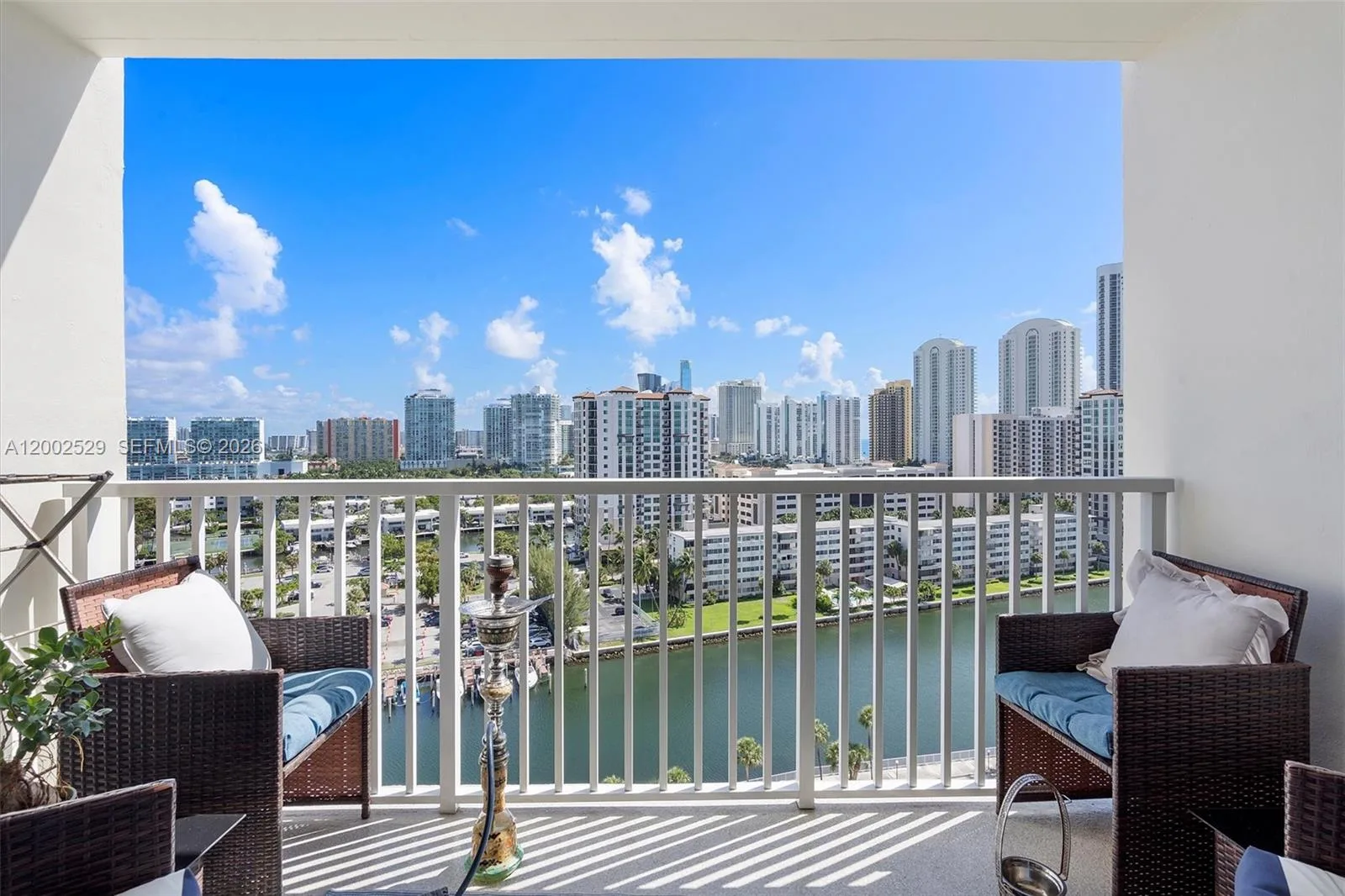 300 Bayview Dr # 1503, Sunny Isles Beach, FL 33160