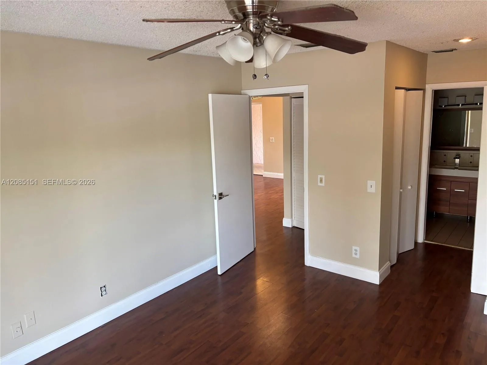 10521 Mahogany Key Cir # 204, Miami, FL 33196