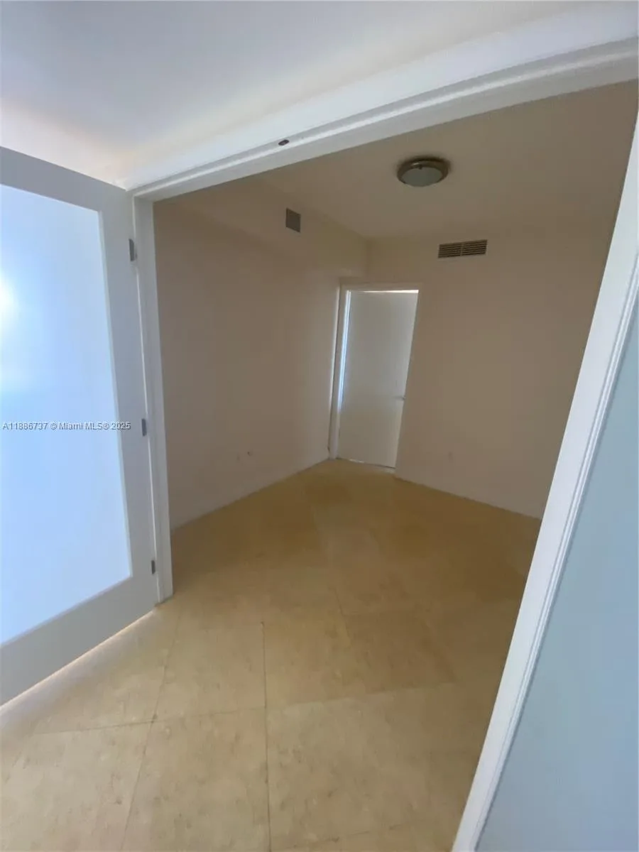 1800 S Ocean Dr # 2909, Hallandale Beach, FL 33009 photo 4