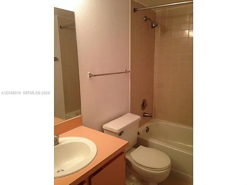 8260 SW 210th St # 319, Cutler Bay, FL 33189 photo 6