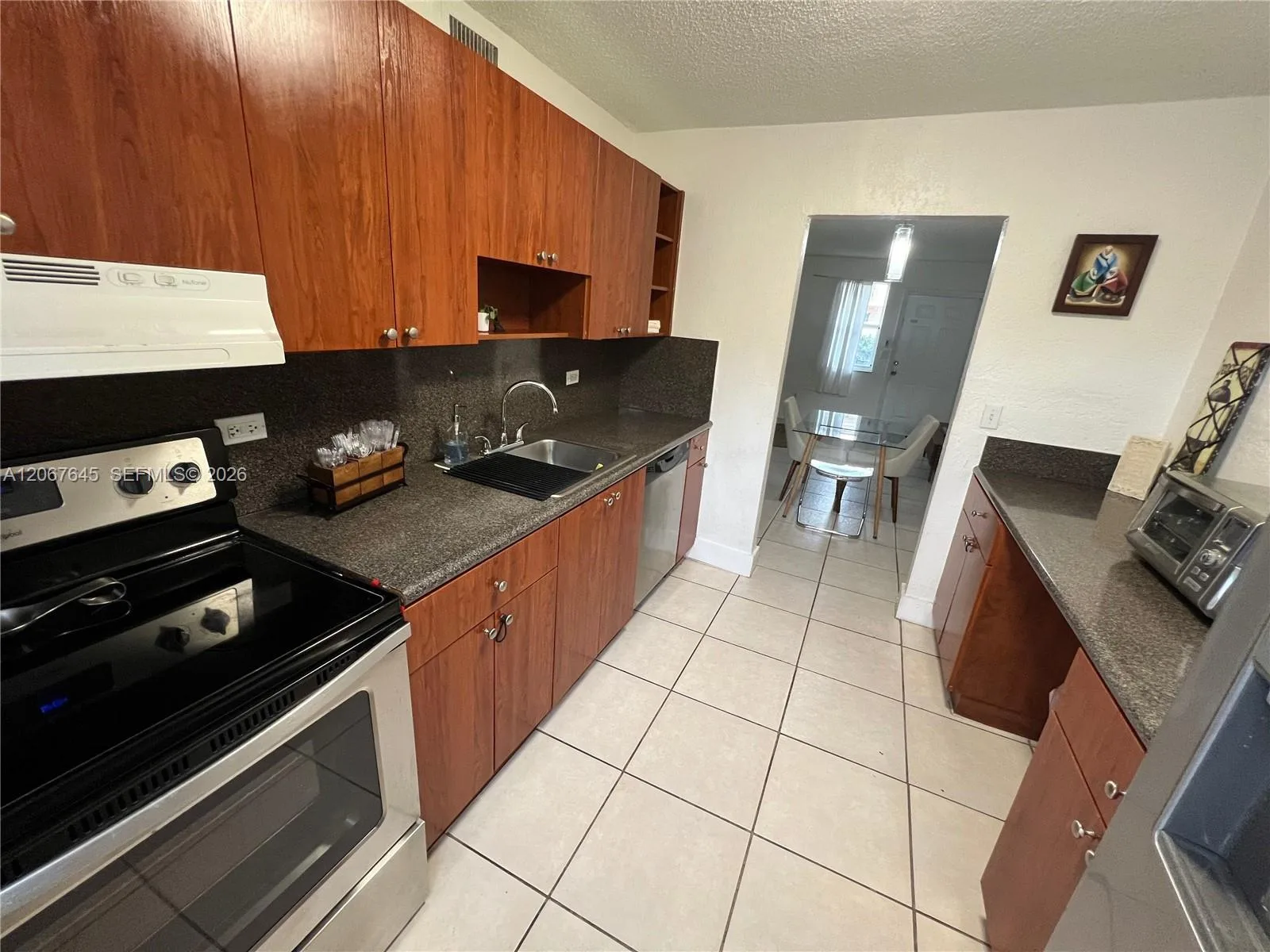 458 SW 10th St # 4, Miami, FL 33130 photo 2