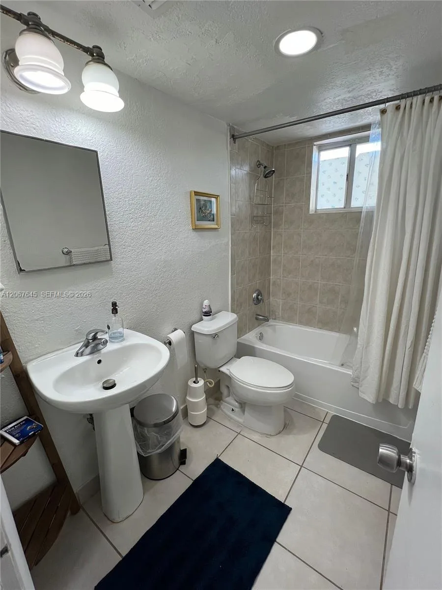 458 SW 10th St # 4, Miami, FL 33130 photo 8