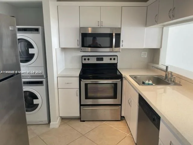 600 NE 36 ST # 1705, Miami, FL 33137 photo 2