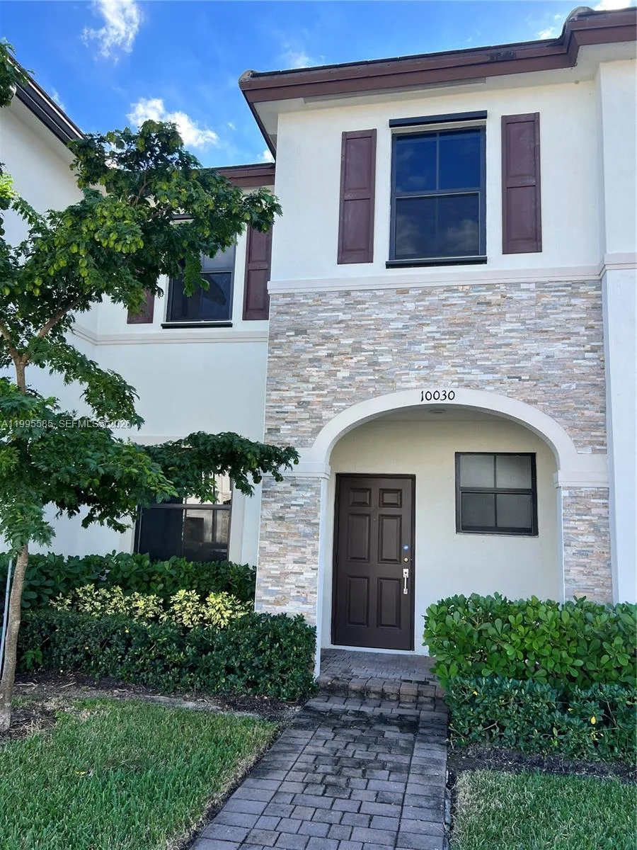 10030 SW 228th Ter, Miami, FL 33190