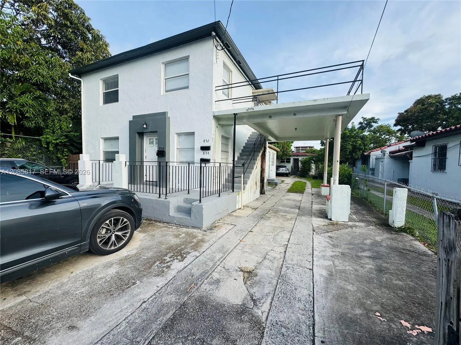 850 SW 5th St # 2, Miami, FL 33130