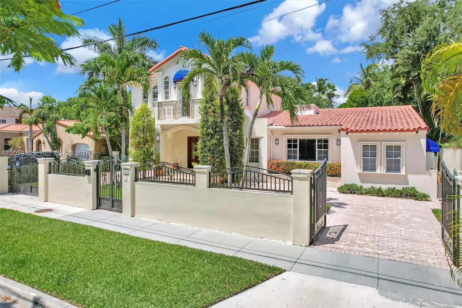244 SW 28th Rd # 0, Miami, FL 33129 photo 4