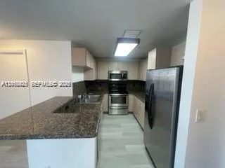 185 SE 14th Ter # 1904, Miami, FL 33131 photo 4