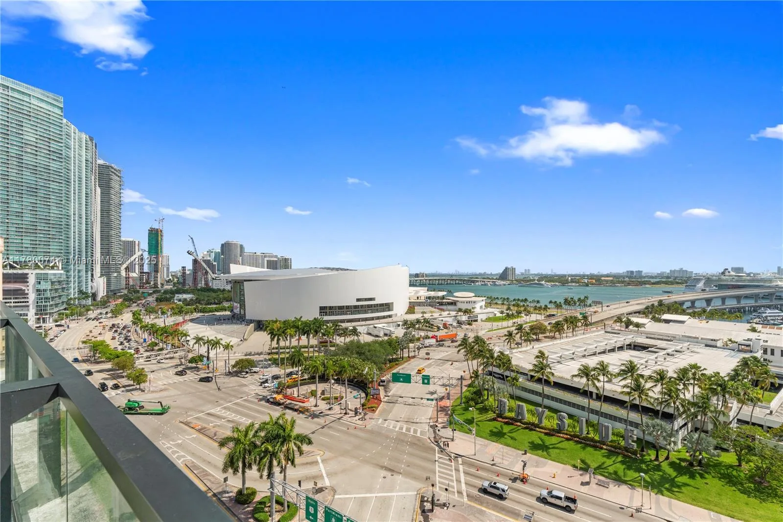 398 NE 5th St # 2119, Miami, FL 33132 photo 2