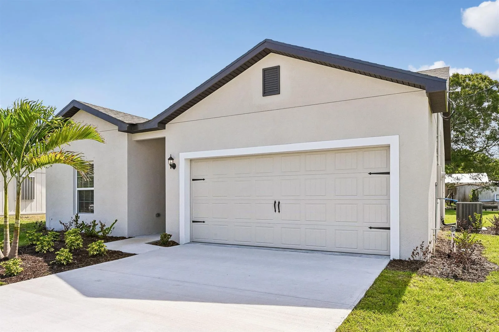 5200 Hickory Drive, Fort Pierce, FL 34982