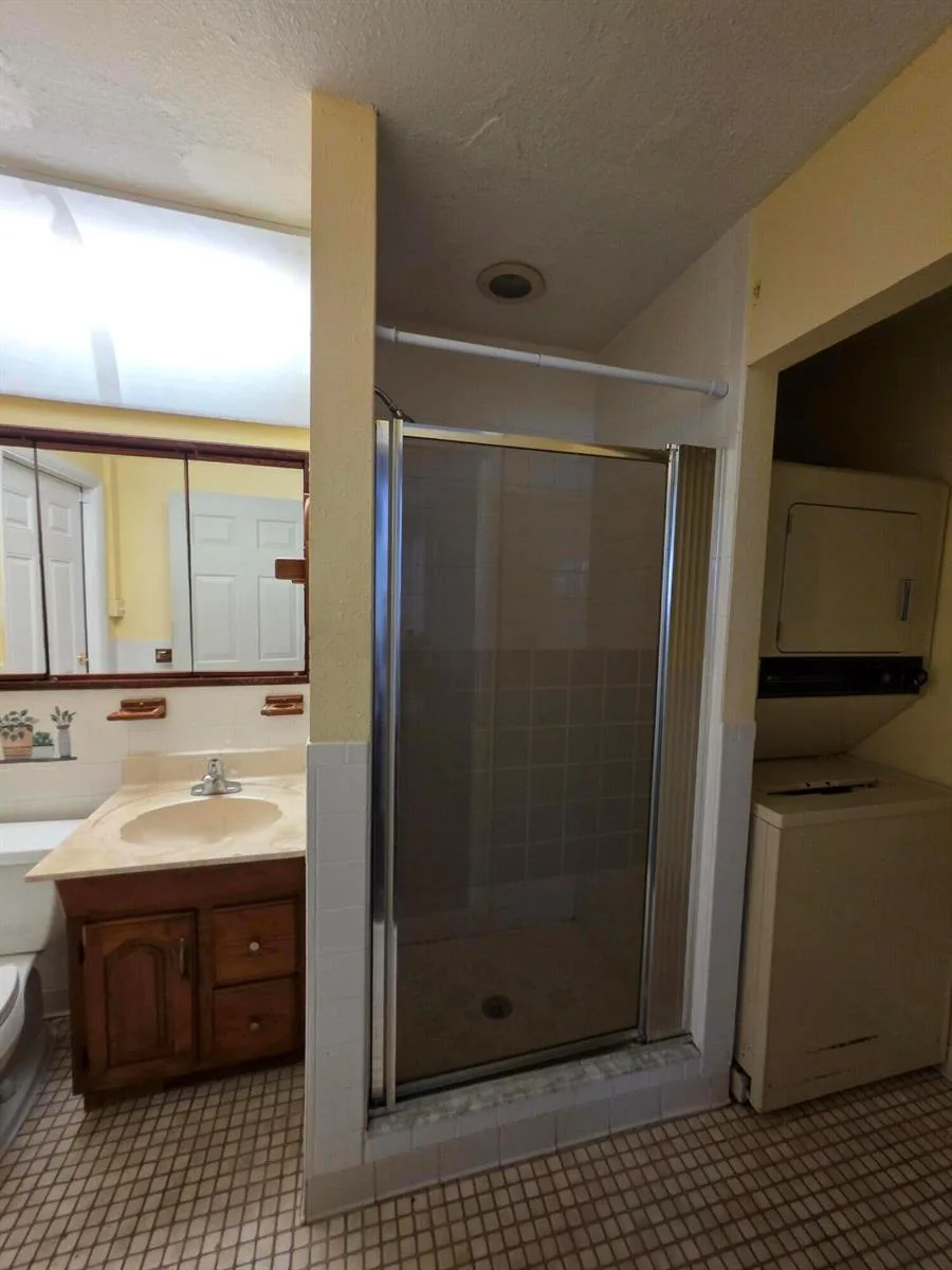 7195 NW 9TH Court, Margate, FL 33063 photo 10