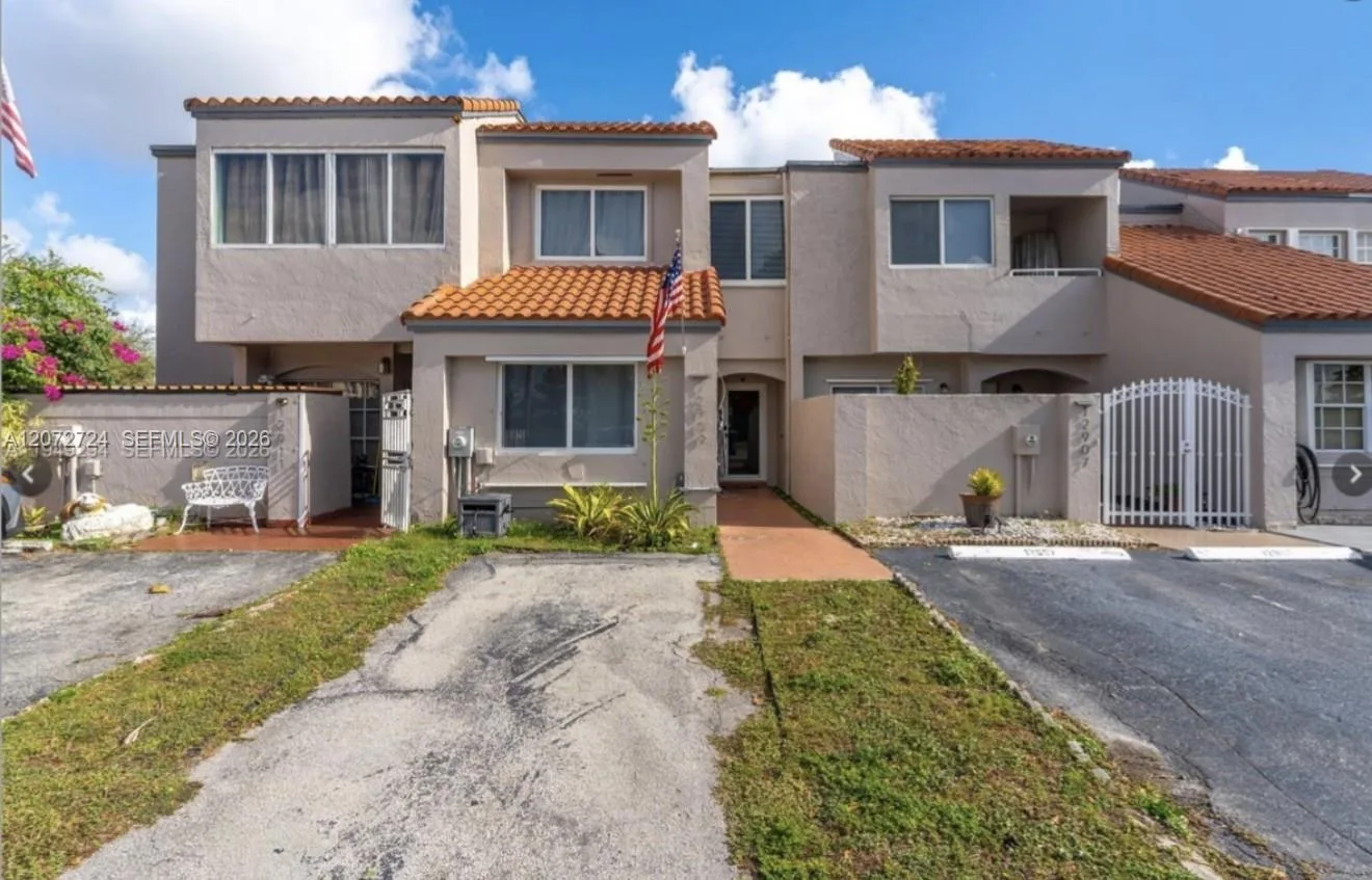 12909 SW 64th Ln, Miami, FL 33183