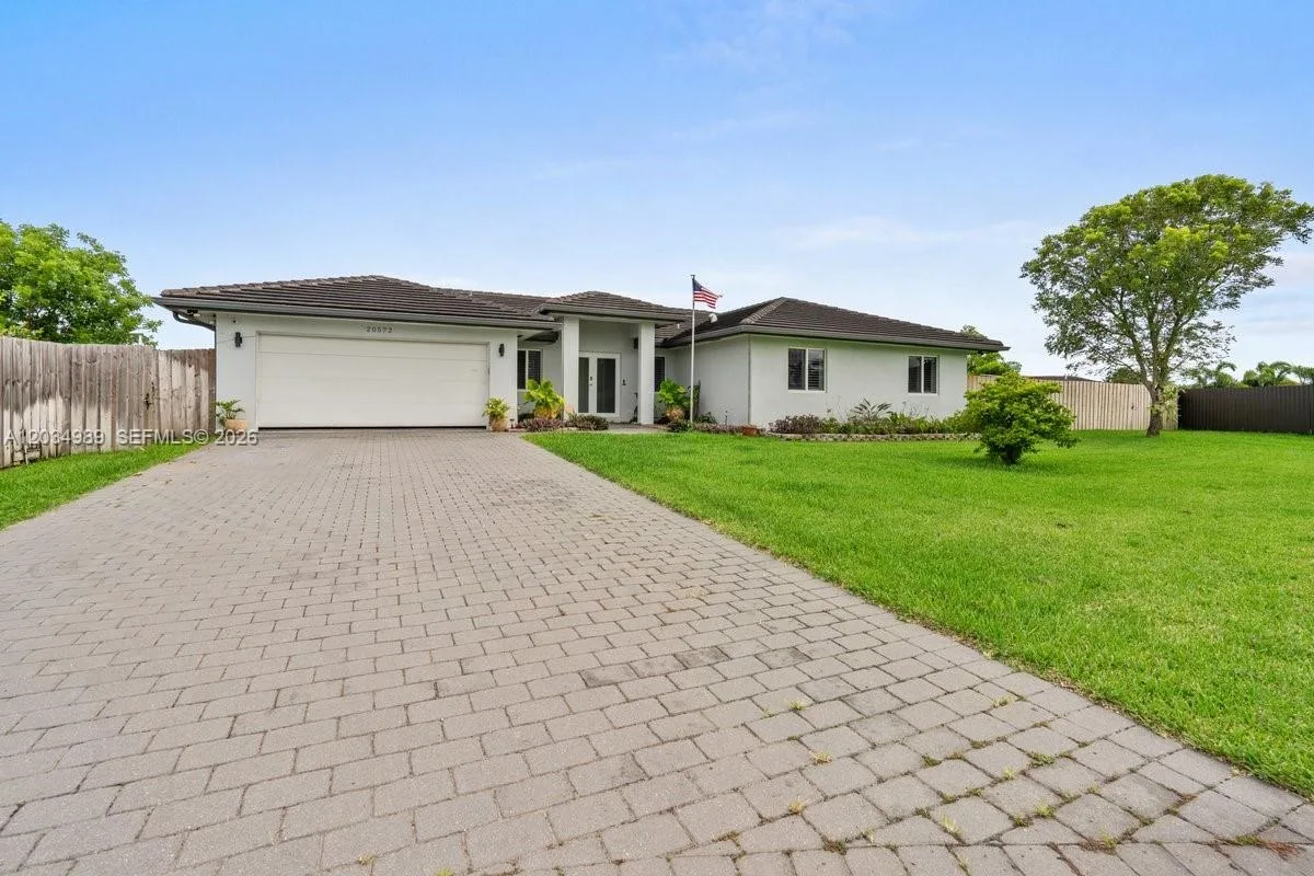 20572 SW 317th St, Homestead, FL 33030