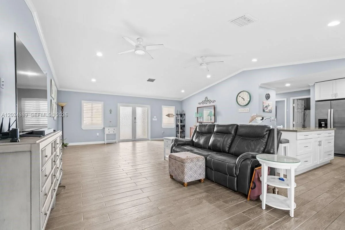 20572 SW 317th St, Homestead, FL 33030 photo 6