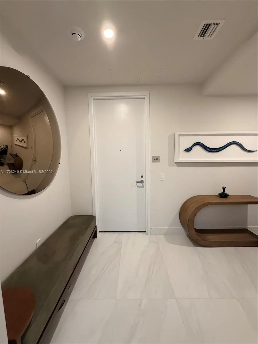 17550 Collins Ave # 601, Sunny Isles Beach, FL 33160 photo 3