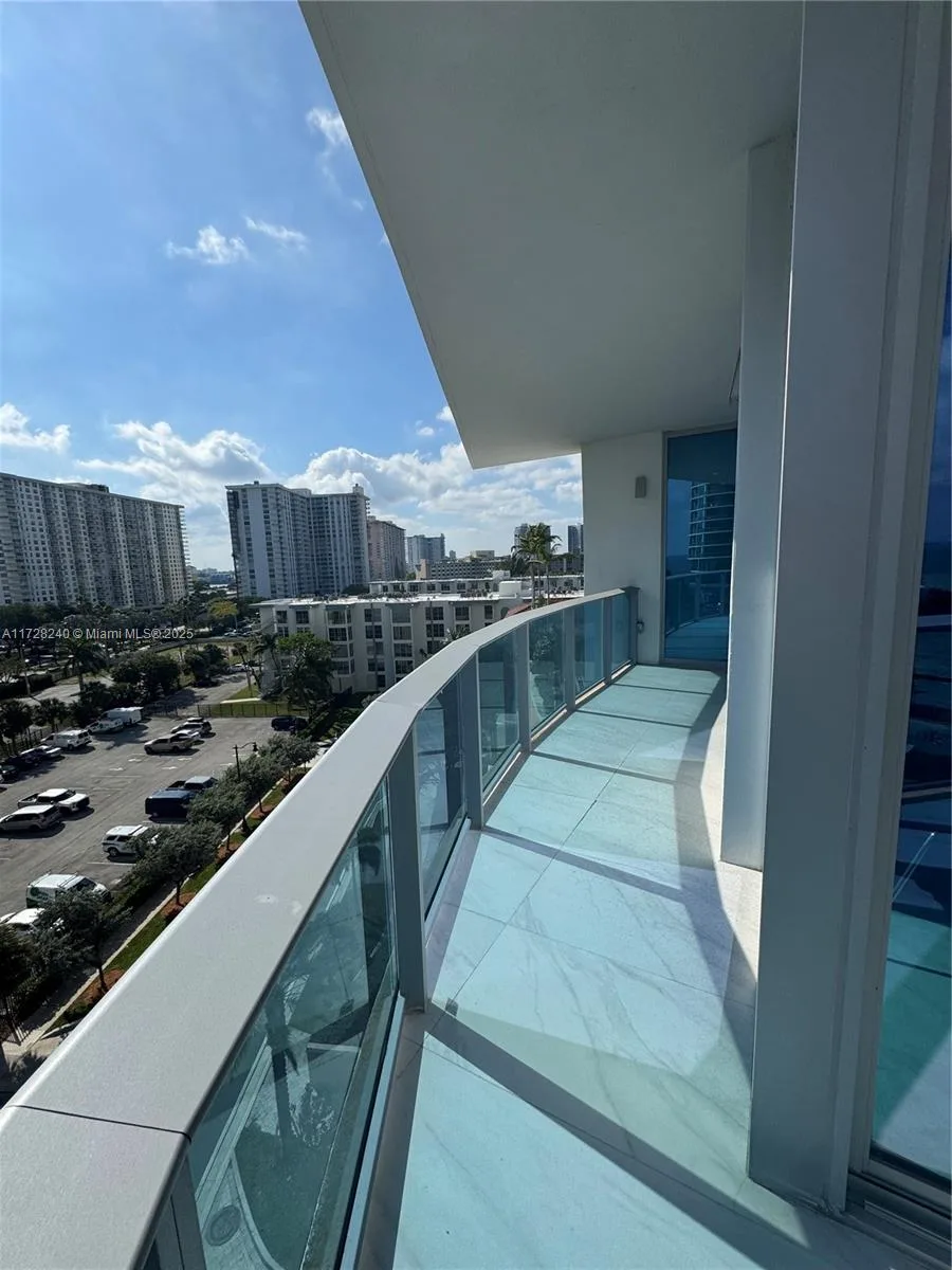 17550 Collins Ave # 601, Sunny Isles Beach, FL 33160 photo 9