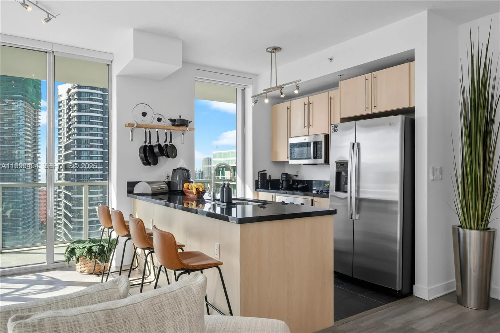1111 SW 1st Ave # UPH4019-, Miami, FL 33130 photo 7