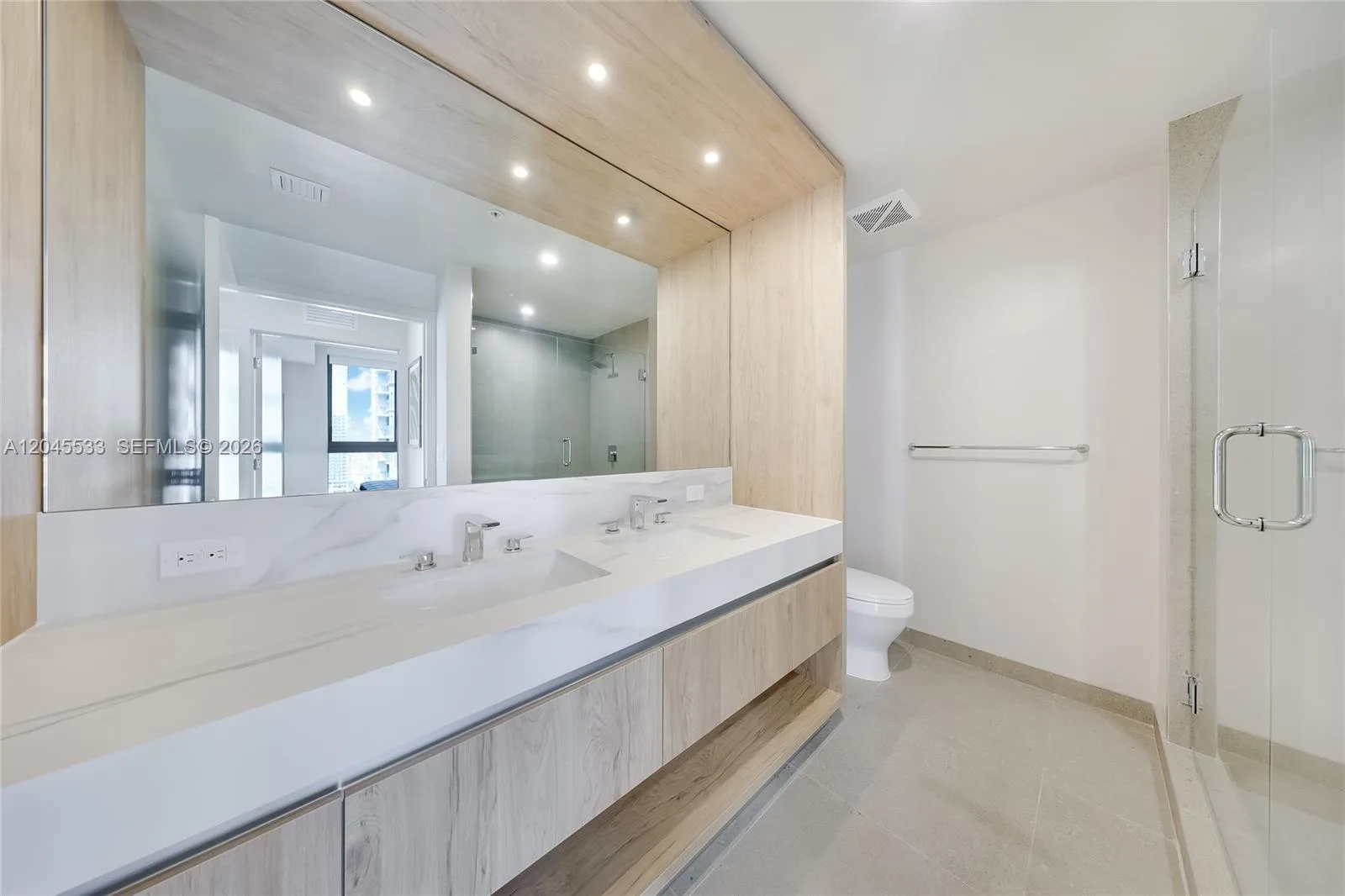11 NE 6th St # 3209, Miami, FL 33132 photo 9