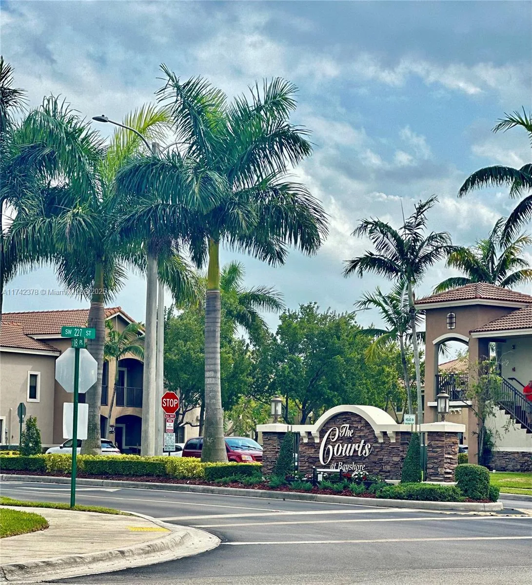 22441 SW 88th Pl # 301-5, Cutler Bay, FL 33190