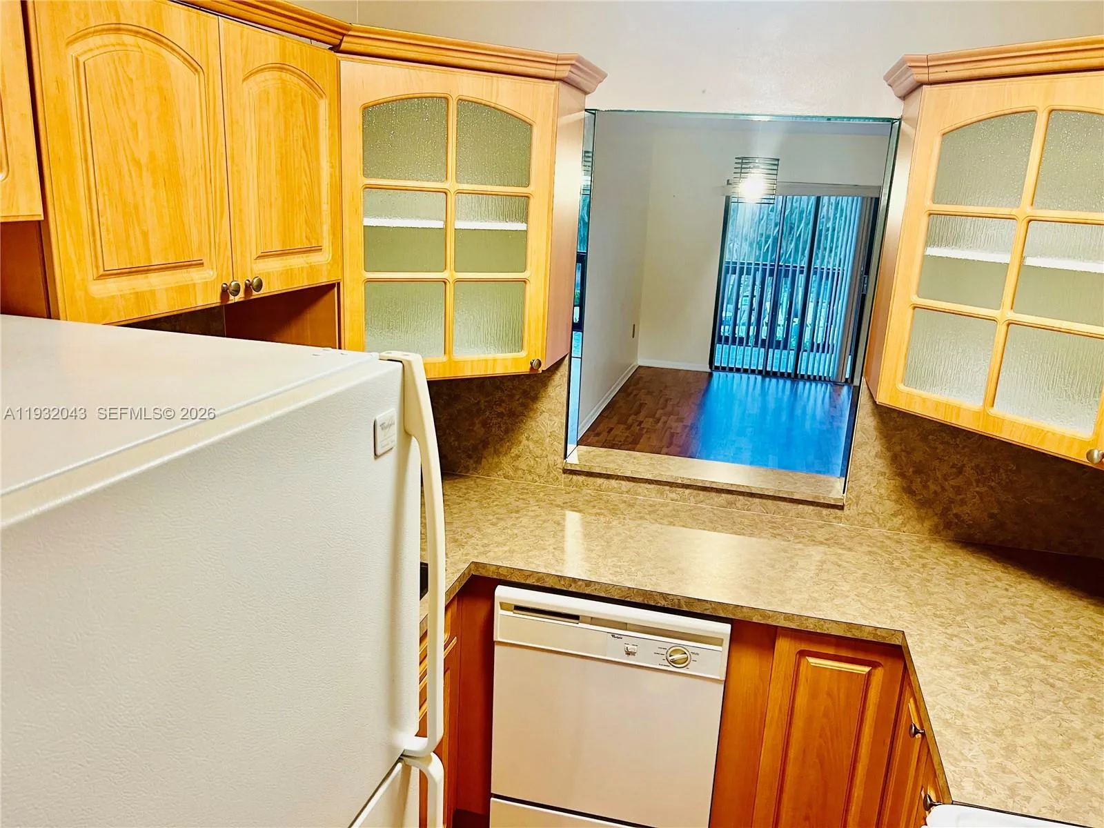 1021 Mockingbird Ln # 215, Plantation, FL 33324 photo 6