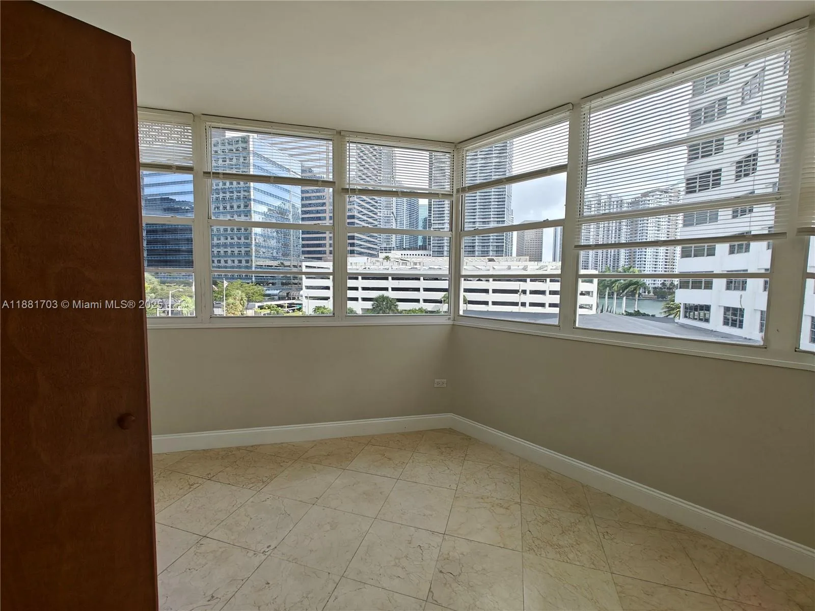825 Brickell Bay Dr # 445, Miami, FL 33131 photo 12