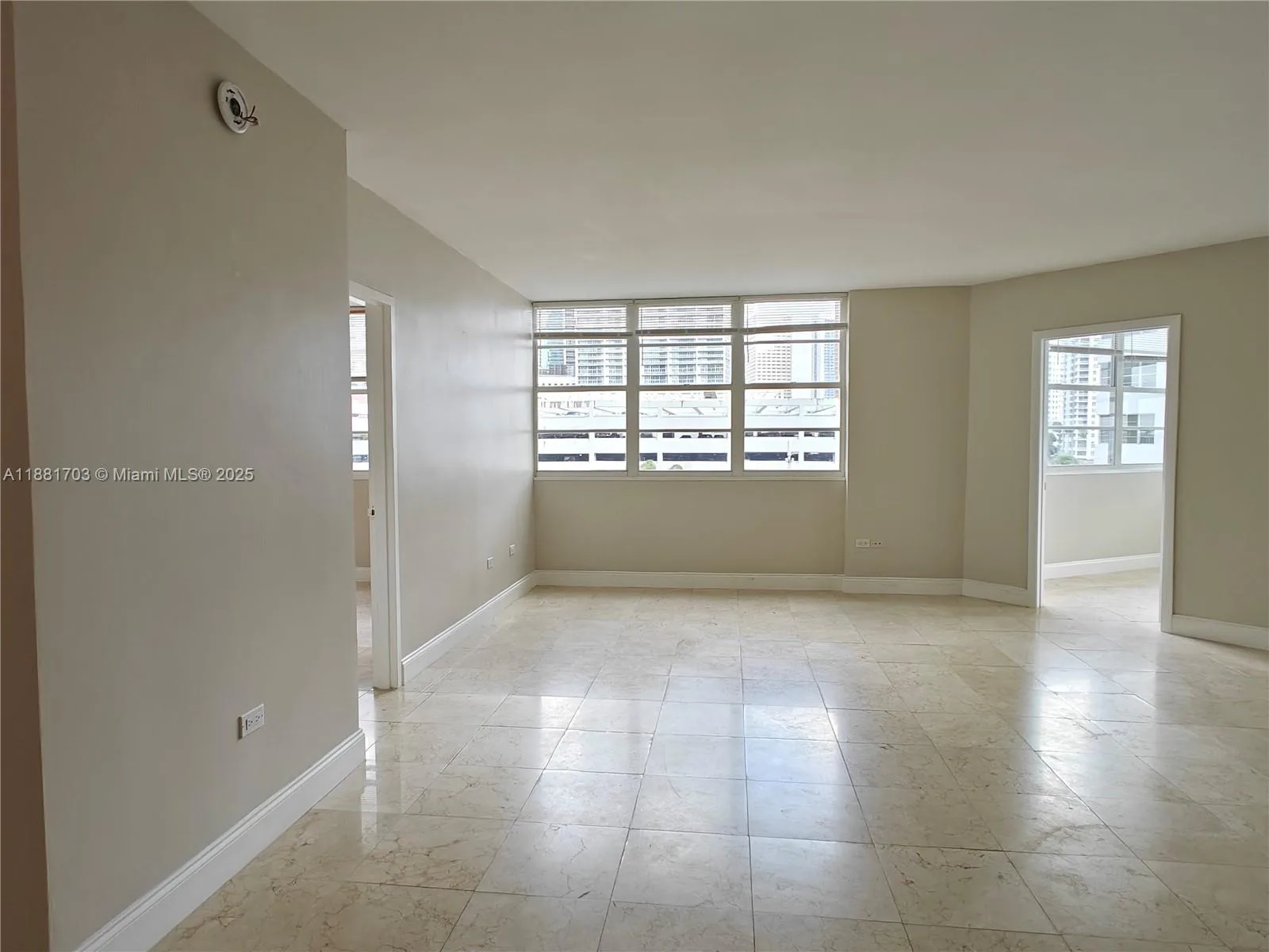 825 Brickell Bay Dr # 445, Miami, FL 33131 photo 6