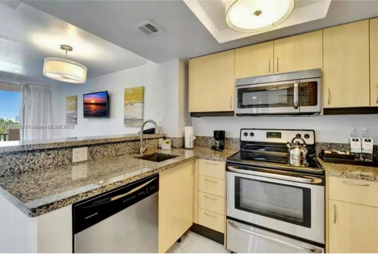 2951 S Bayshore Dr # 603, Miami, FL 33133 photo 8