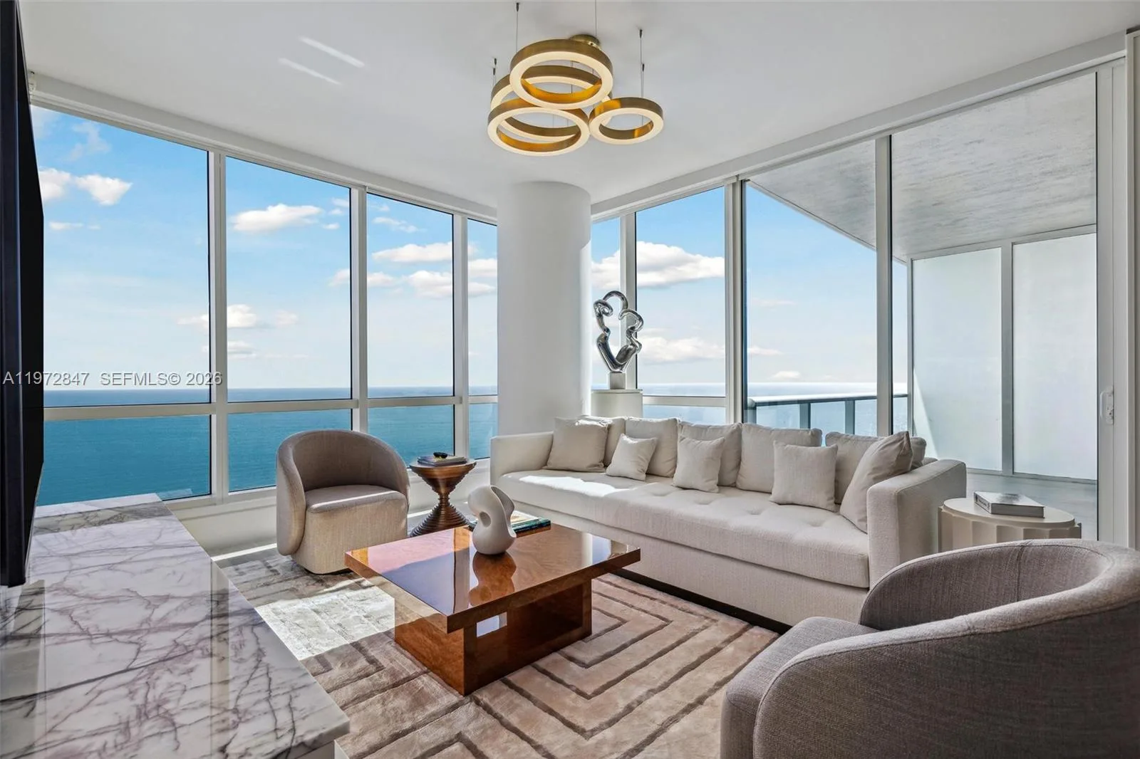 100 S Pointe Dr # 3905, Miami Beach, FL 33139