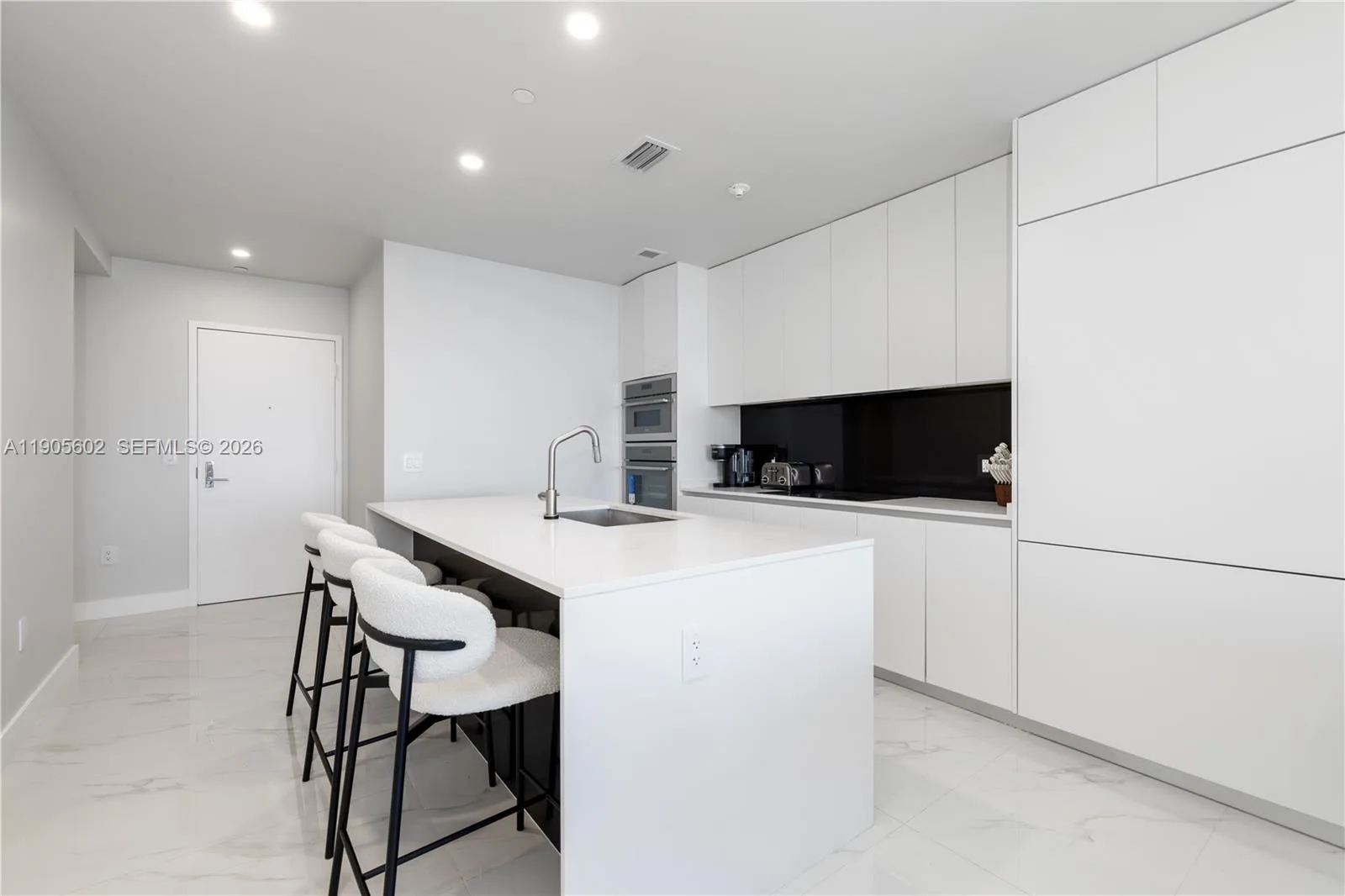 700 NE 24th St # 4002, Miami, FL 33137 photo 8