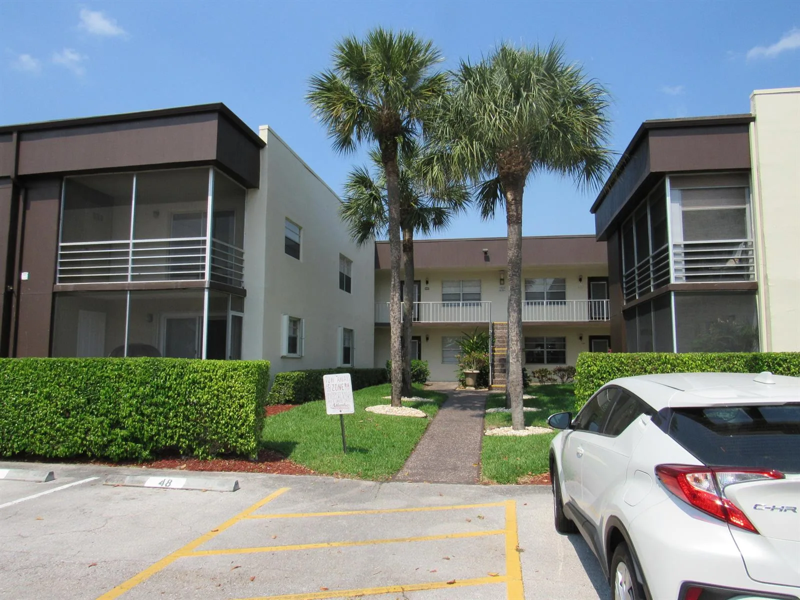 737 Normandy P, Delray Beach, FL 33484 photo 2