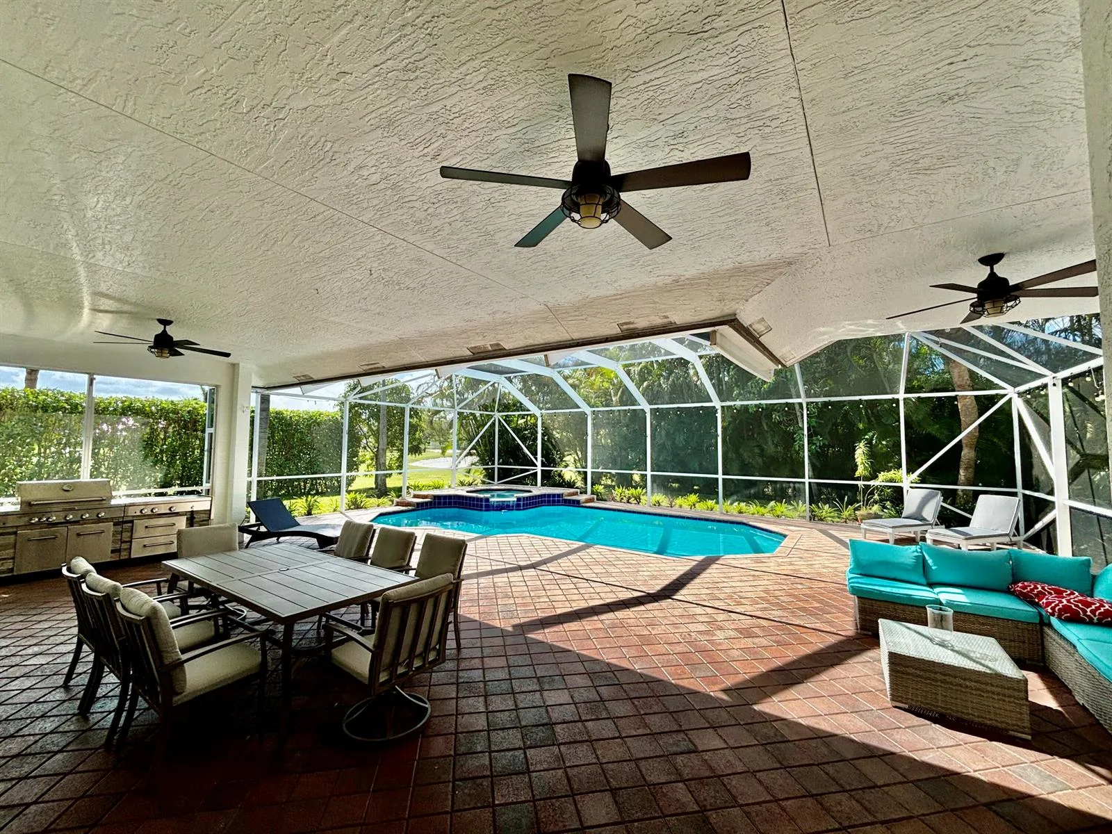 1920 S Club Drive, Wellington, FL 33414 photo 2