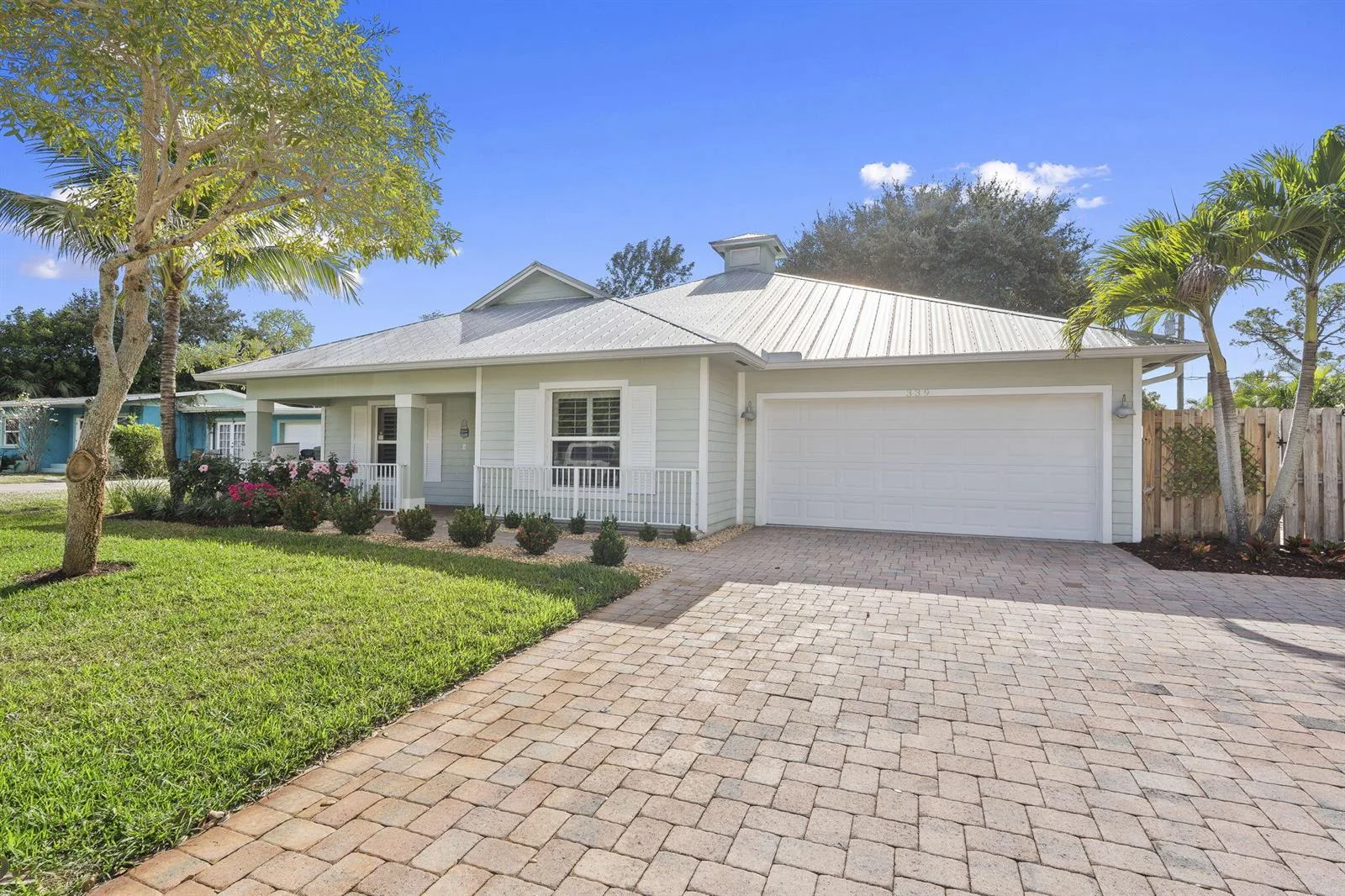 339 SW Winnachee Drive, Stuart, FL 34994 photo 2