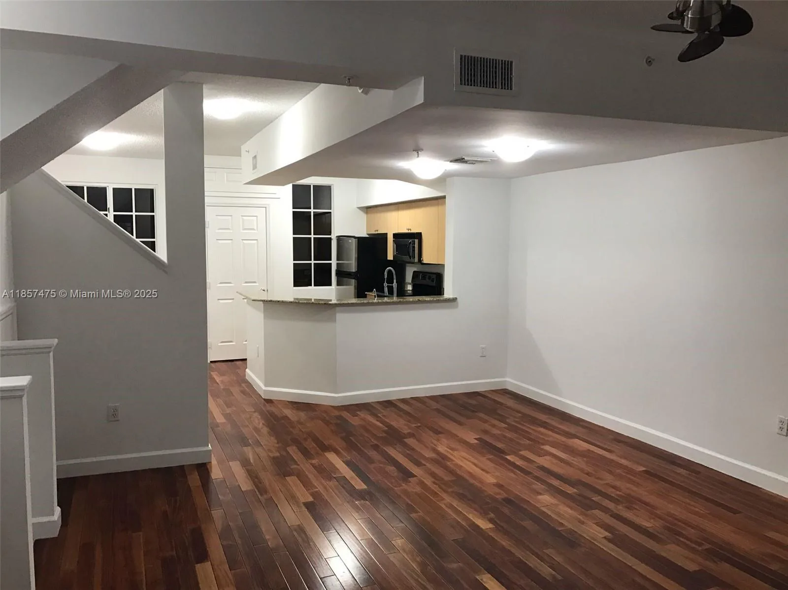 2821 NE 185th St # 408, Aventura, FL 33180 photo 4