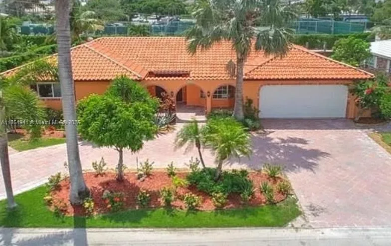 4220 NE 27th Ave, Lighthouse Point, FL 33064