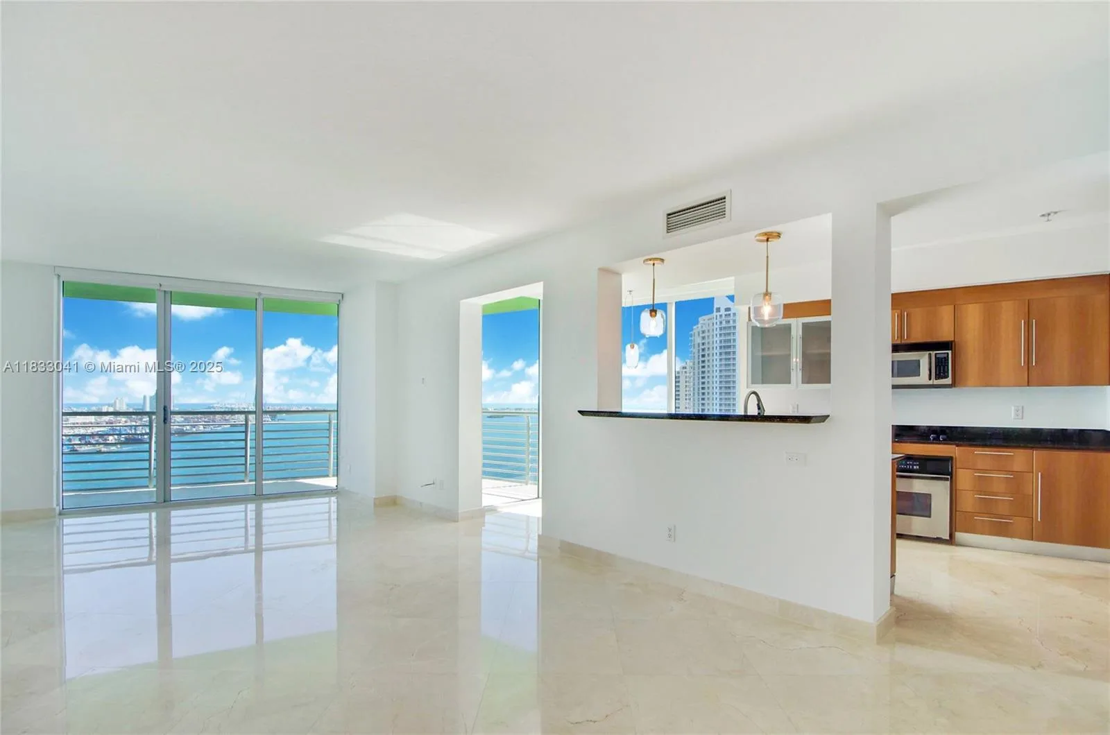 335 S Biscayne Blvd # 3309, Miami, FL 33131
