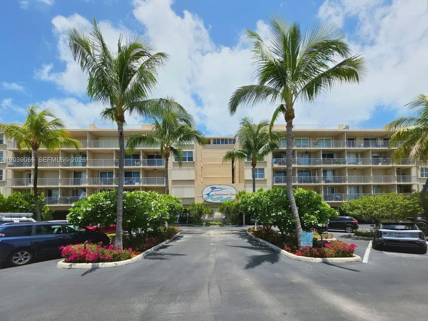 88500 Overseas Hwy # 208, Tavernier, FL 33070