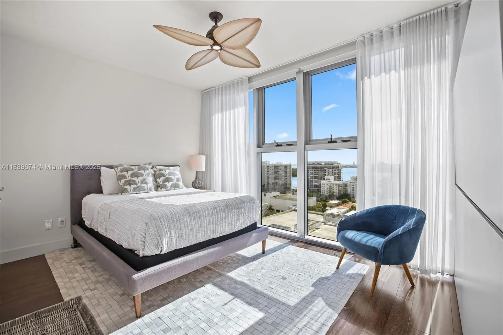 6899 Collins Ave # 1610, Miami Beach, FL 33141 photo 12