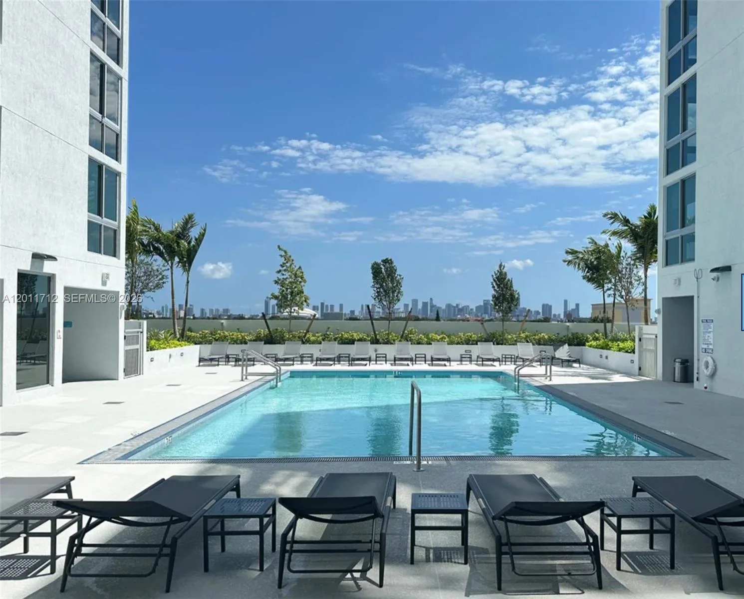61 NW 37th Ave # 21, Miami, FL 33125 photo 11